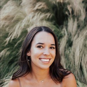 Meet your Posher, Amelia